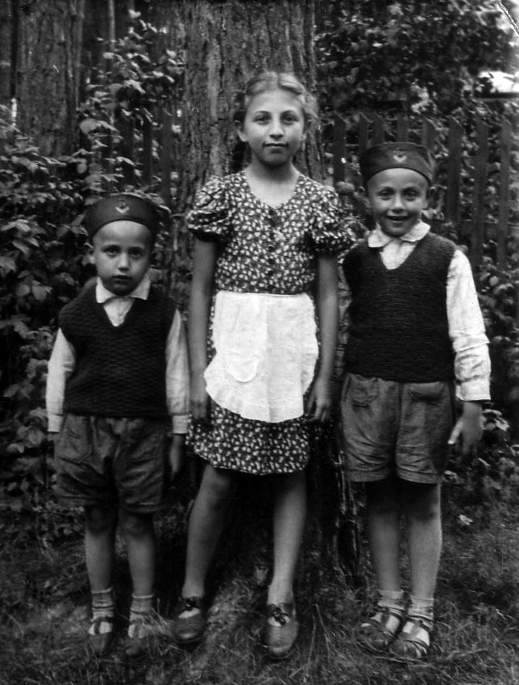 Henri Rozen en Pologne avec son frère et sa soeur