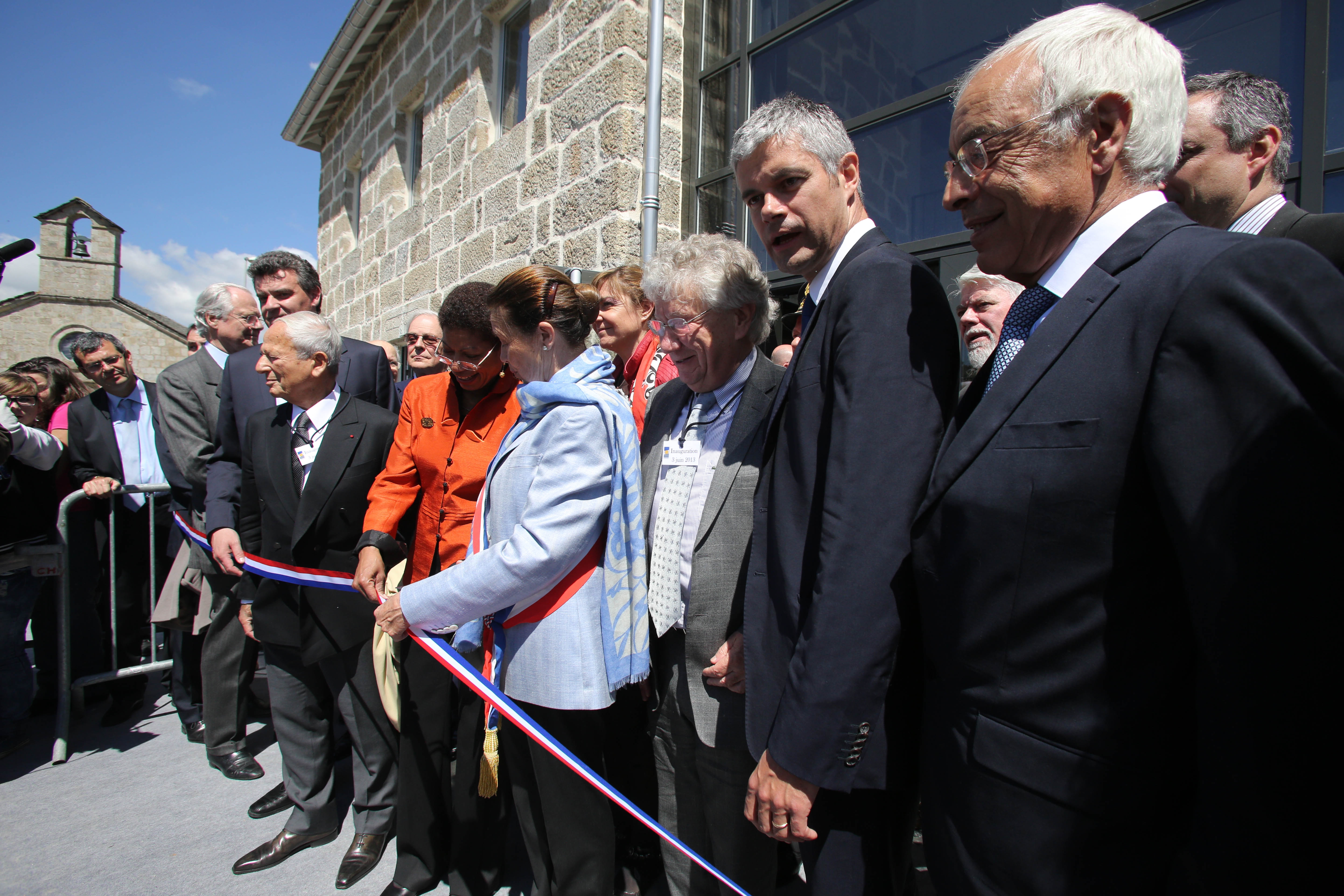 Mme Wauquiez, maire du Chambon-sur-Lignon, inaugurant le nouveau site, 3 juin 2013, crédit photo Jean-Marc Demars